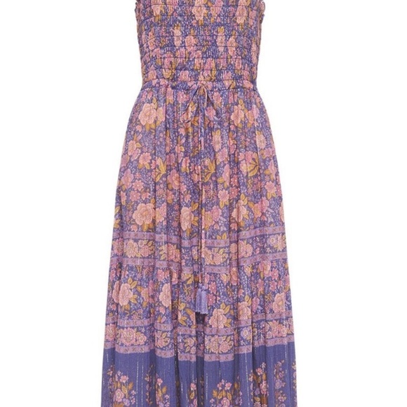 Gorgeous Spell midi dress in a vibrant floral lilac color - Picture 8 of 9